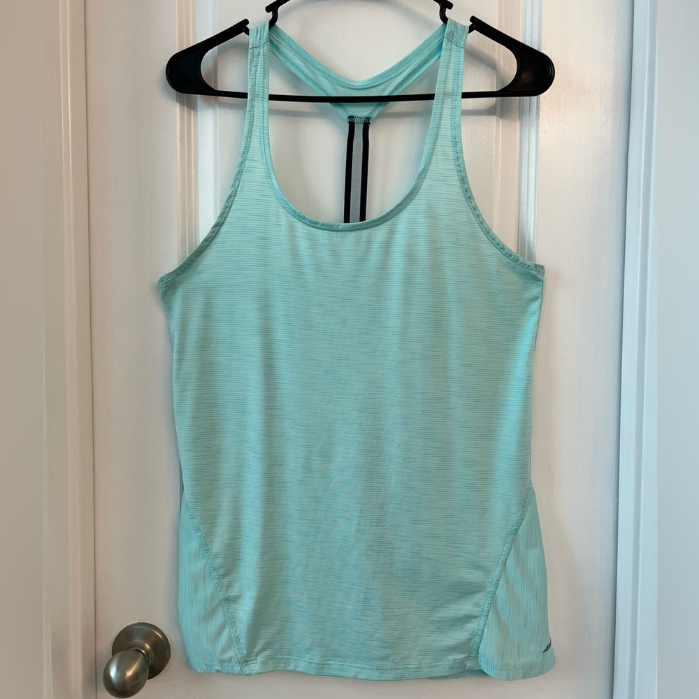 Avia workout shirt